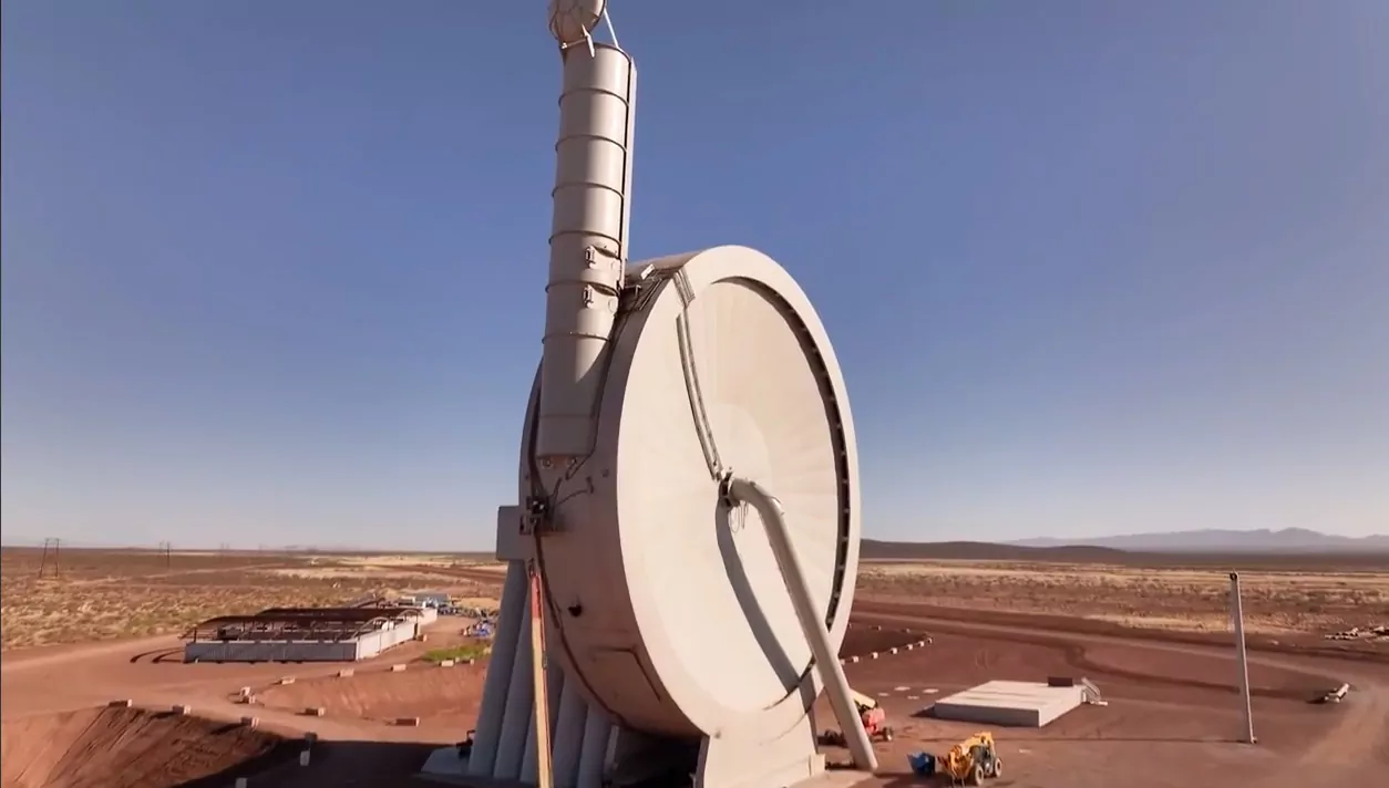 In the USA, a centrifuge cannon was tested to launch satellites into space