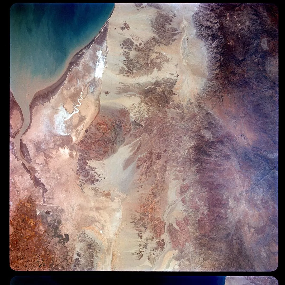 Earth images from the Gemini 4 mission